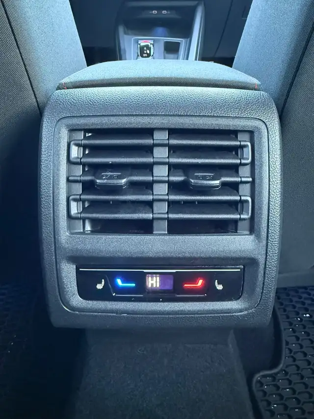 2022 Volkswagen Golf GTI Performance - Photo 10