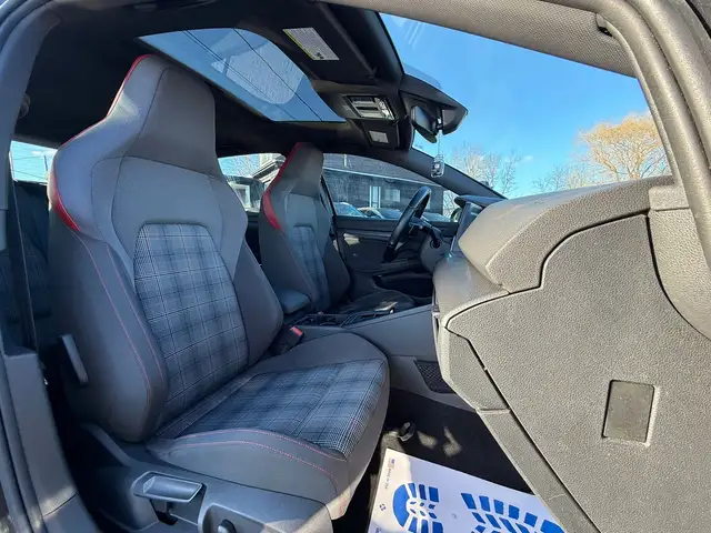 2022 Volkswagen Golf GTI Performance - Photo 29