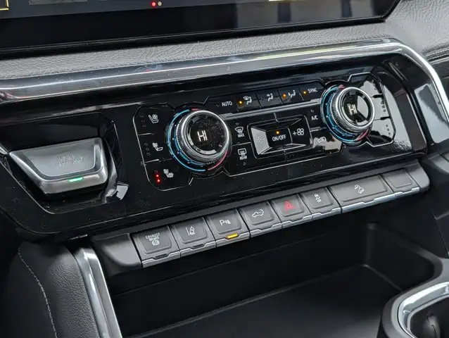 2026 GMC Sierra 2500HD Denali- Duramax 6.6L Turbo Diesel Engine - Photo 30