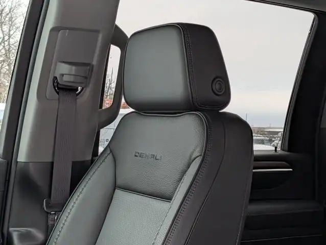 2026 GMC Sierra 2500HD Denali- Duramax 6.6L Turbo Diesel Engine - Photo 34