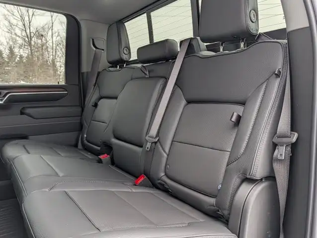 2026 GMC Sierra 2500HD Denali- Duramax 6.6L Turbo Diesel Engine - Photo 36