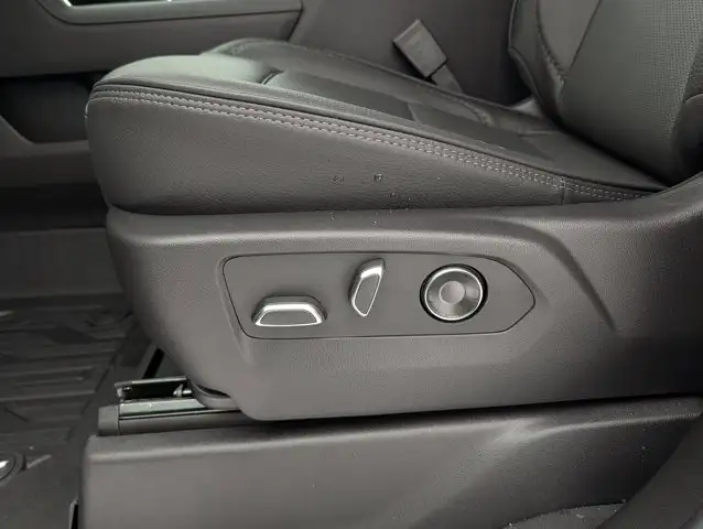 2026 GMC Sierra 2500HD Denali- Duramax 6.6L Turbo Diesel Engine - Photo 37