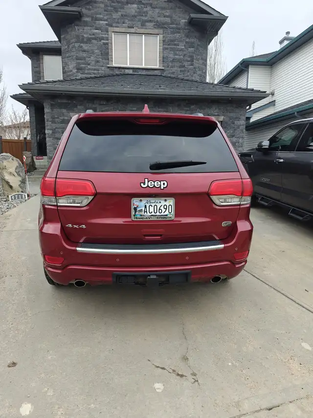 2015 Jeep Grand Cherokee Overland - Photo 3