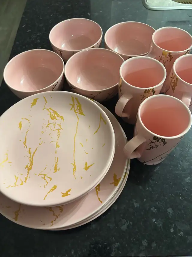 Dish set for sale $40