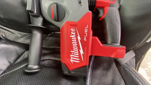 New Milwaukee compact sds - Photo 2