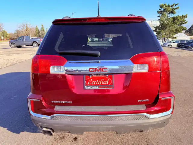 2017 GMC Terrain AWD Automatic 2.4L - Photo 5