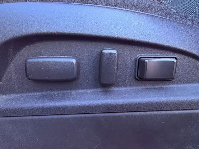 2017 GMC Terrain AWD Automatic 2.4L - Photo 12