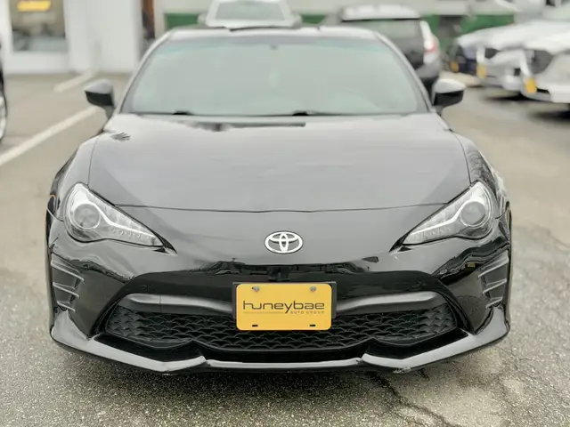 2017 Toyota 86 2DR COUPE | LOCAL BC | GREAT SERVICE HISTORY | BA - Photo 2