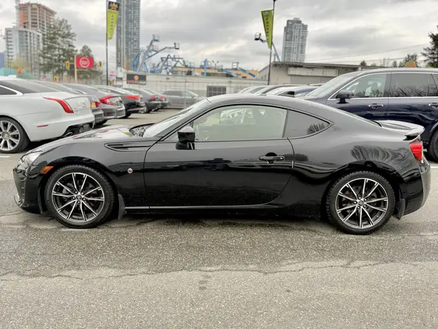 2017 Toyota 86 2DR COUPE | LOCAL BC | GREAT SERVICE HISTORY | BA - Photo 8
