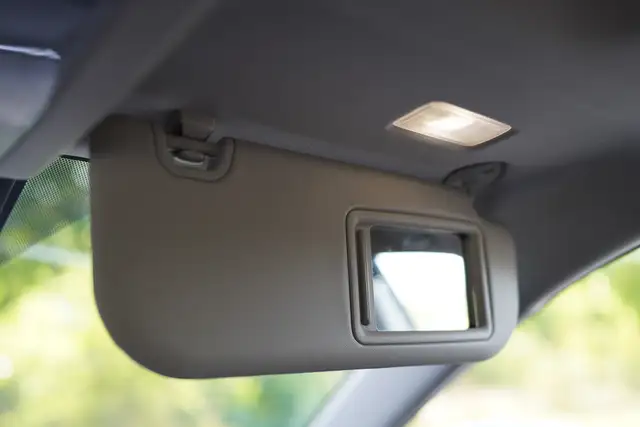 2022 Toyota RAV4 XLE, BSM, Sunroof, Apple carplay, - Photo 30