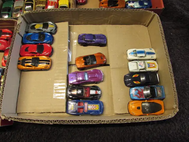 Hot Wheels  Chevrolet Corvette collection, 165 cars total - Photo 9