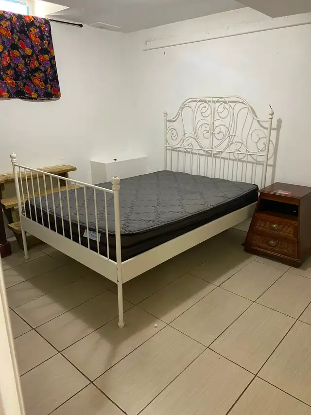 Room For Rent In Two Bedroom Leagl Basement - Photo 7