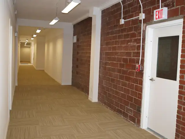 La Residence Woodstock - One Bedroom Apartment for Rent - Photo 5