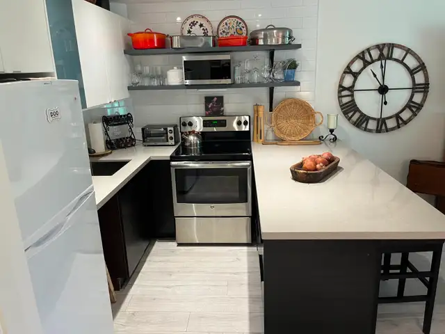 Furnished 1 Bed 1 Bath Ground Floor Condo on Georgian Bay - Photo 3