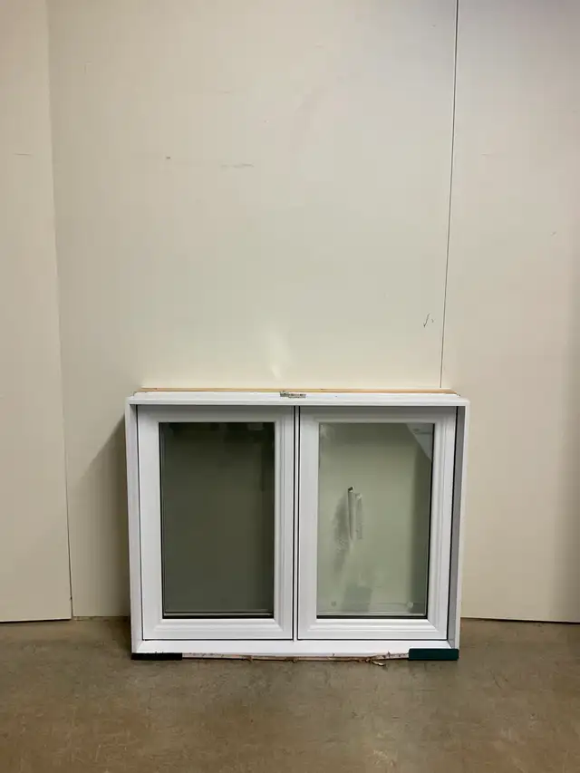 10871BP Fenêtre Battant PVC Blanc 2 sect 1 ouvr 39 x 31