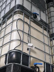 Heated totes - 1000 - 1200 Lit.  Totes with heater.