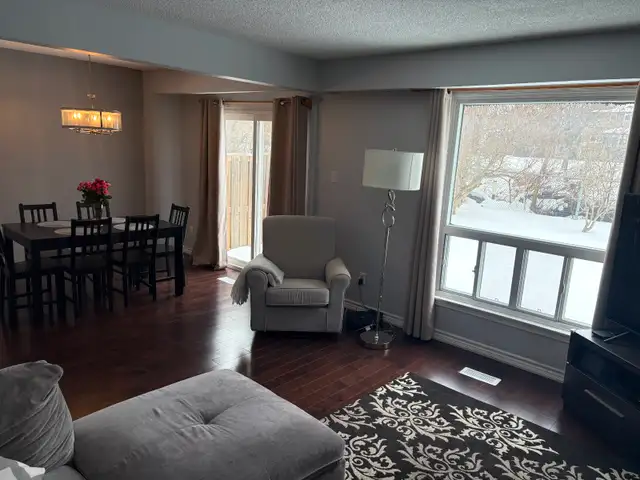 3 Bed 3 Bath House for Rent | Kennedy and Sandalwood, Brampton - Photo 3