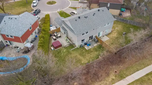 3 Bed 3 Bath House for Rent | Kennedy and Sandalwood, Brampton - Photo 10