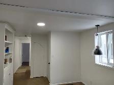 Cap Rouge 3 1/2     Rénové demi sous sol libre