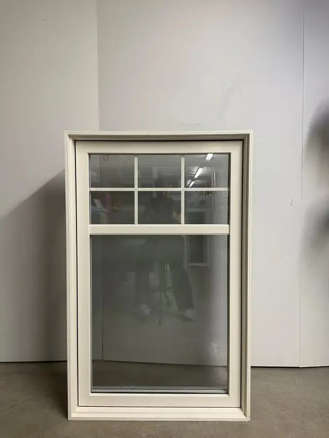 10491BP Fenêtre Battant PVC Vanille 34 1/2 x 54 1/2