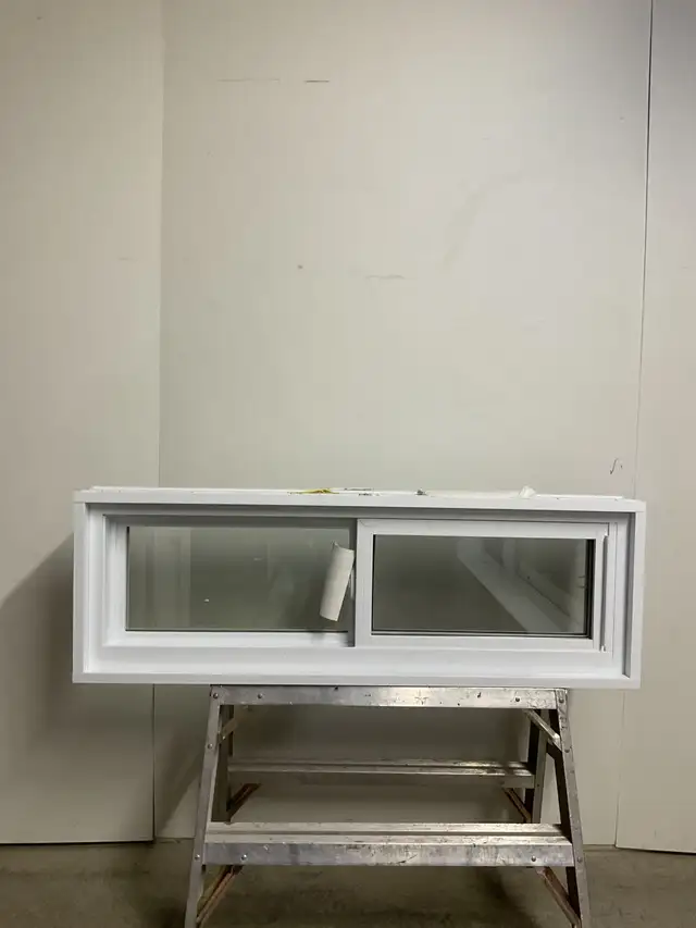 10889CP Fenêtre Coulissante PVC Blanc 2 sect 1 ouvr 47 x 15 3/4 - Photo 2