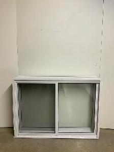 10850CA Fenêtre Coulissante Aluminium  2 sect 2 ouvr 46 1/2 x 33