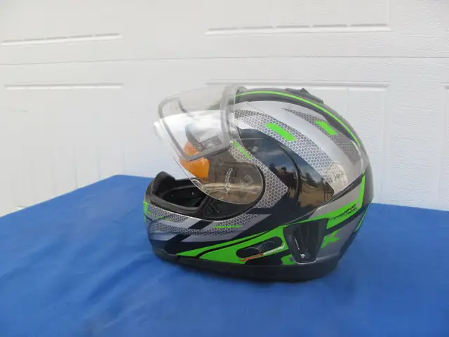 Motorcycle Helmet - Photo 2