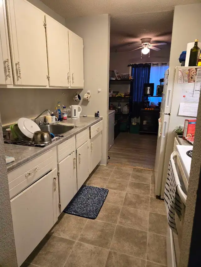 room for rent - Photo 5