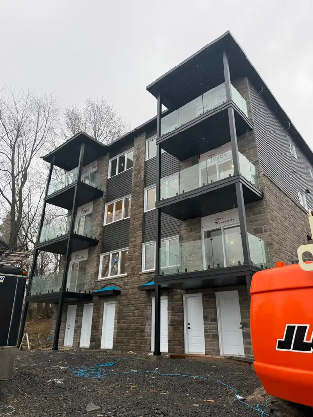 FOR RENT - 2 BEDROOM WATERFRONT - WENDOVER - Photo 4