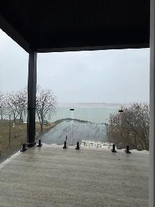 FOR RENT - 2 BEDROOM WATERFRONT - WENDOVER - Photo 8