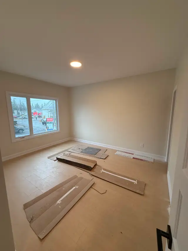 FOR RENT - 2 BEDROOM WATERFRONT - WENDOVER - Photo 9