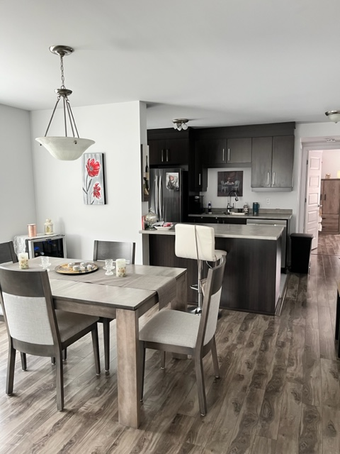 Bright 2-Bedroom Condo May 1/ Condo lumineux 2 chambres 1er mai - Photo 6