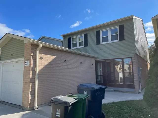 Siding replacement - Photo 5