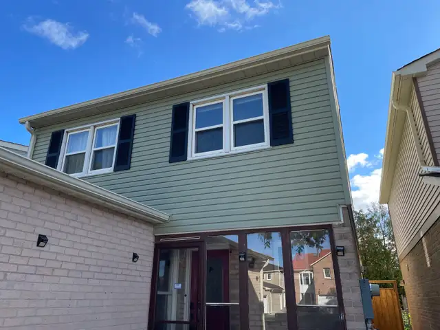 Siding replacement - Photo 6