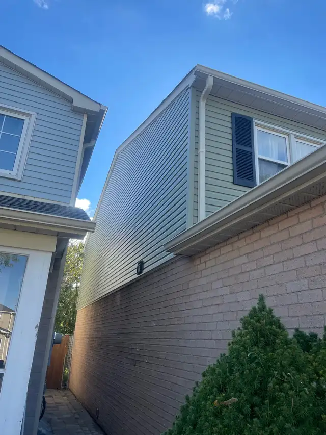 Siding replacement - Photo 7