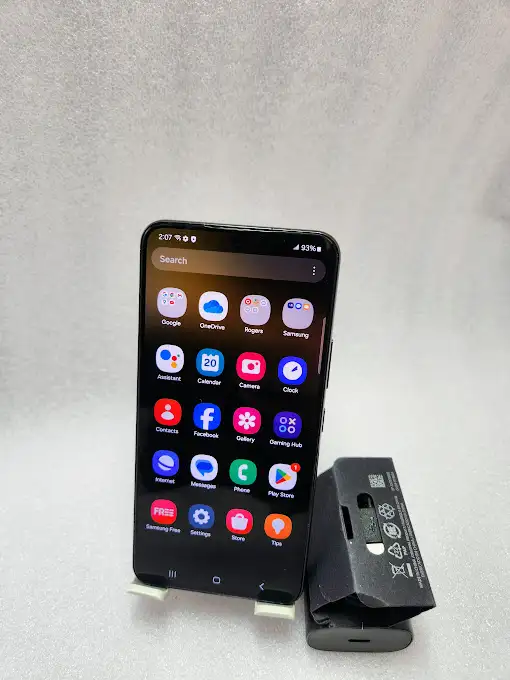 Samsung Galaxy S22 128gb Black 3 Months Warranty W/Charger - Photo 3