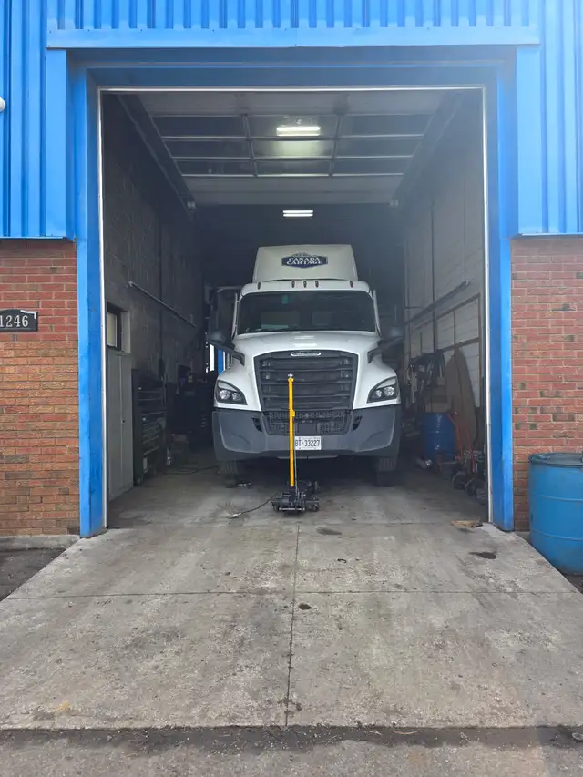 SHOP FOR RENT - Photo 6