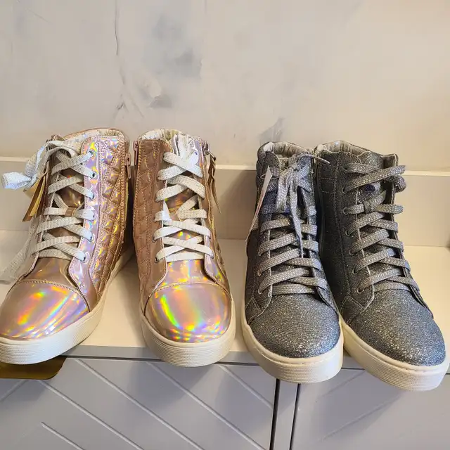 Brand New Women Bootis Size 8 - Photo 2