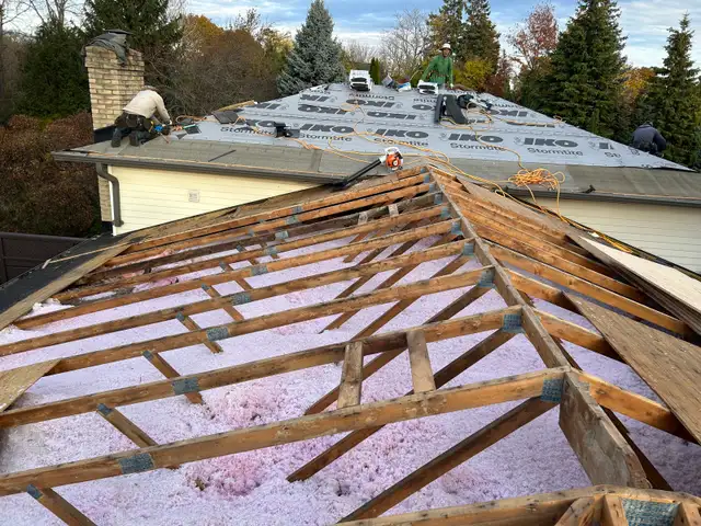 Attic insulation - Photo 3