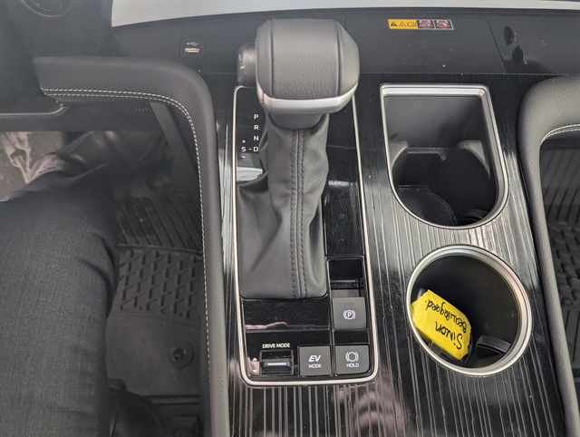 2025 Toyota Sienna Hybrid XSE  AWD - Photo 16