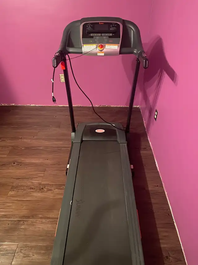 Sunny TM100 Treadmill - Photo 2