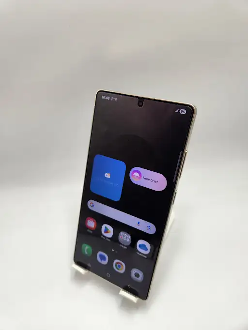 Samsung Galaxy S25Ultra 256gb 3 Months Warranty W/Charger - Photo 2