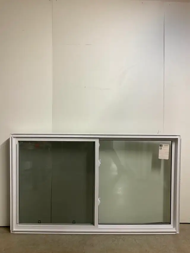 10798CP Fenêtre Coulissante PVC Blanc 2 sect 1 ouvr 67 x 39 1/2 - Photo 2