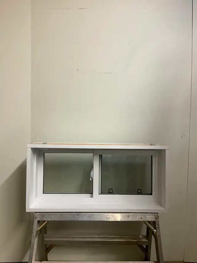 10766CP Fenêtre Coulissante PVC Blanc 2 sect 1 ouvr 34 x 16 - Photo 2