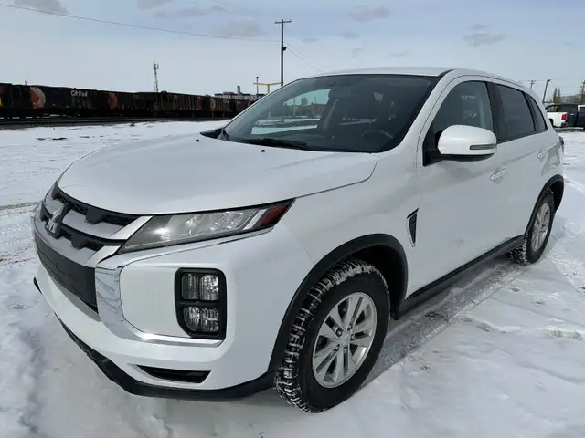 2021 Mitsubishi RVR 2.0L AWD For Sale.
