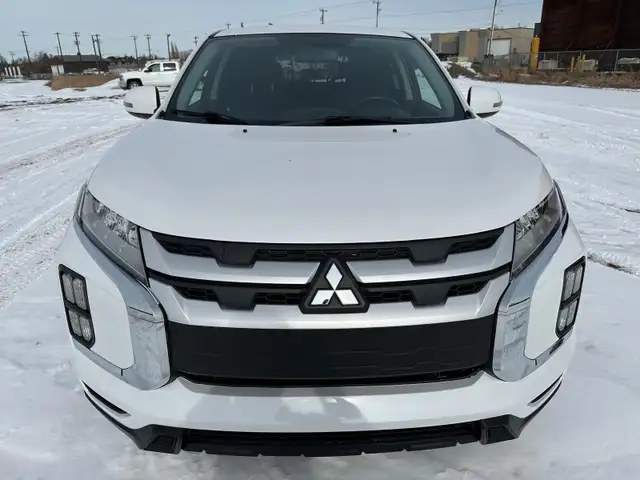 2021 Mitsubishi RVR 2.0L AWD For Sale. - Photo 2