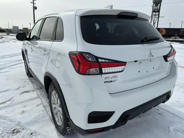 2021 Mitsubishi RVR 2.0L AWD For Sale. - Photo 5