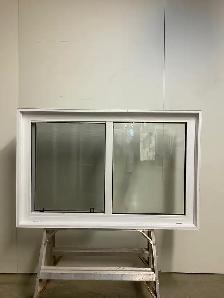 10724CP Fenêtre Coulissante PVC Blanc 2 sect 1 ouvr 48 x 31 1/4