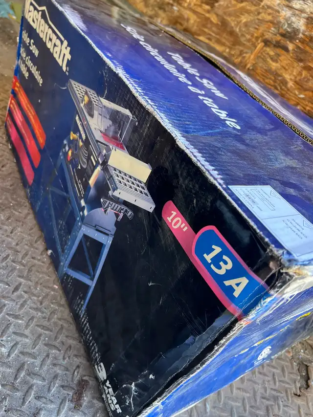 MASTERCRAFT TABLE SAW 10', NEVER USED $100.00