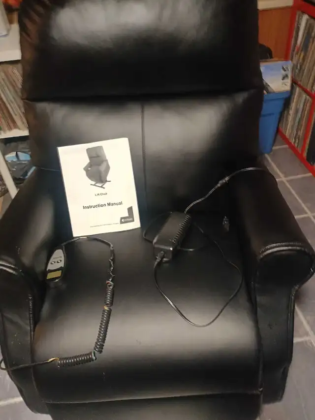 Eclipse Automatic Ejector Chair/Recliner - Photo 6